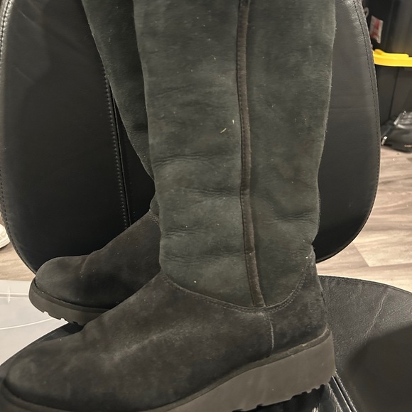 UGG Black Suede Boots size 8 - Picture 2 of 8